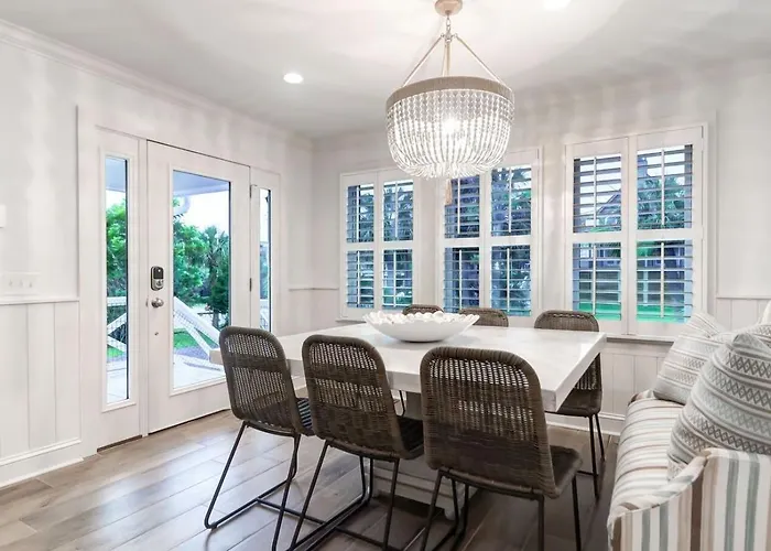 302 Charleston By Avantstay